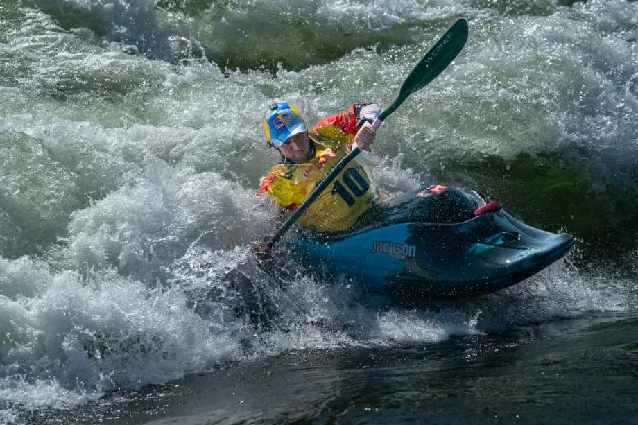 dane_jackson_canoe_freestyle_kayak_plattling_2025_2
